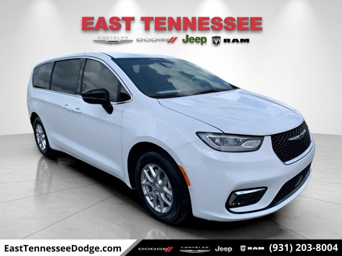 buy CHRYSLER in CROSSVILLE 2026 CHRYSLER PACIFICA SELECT