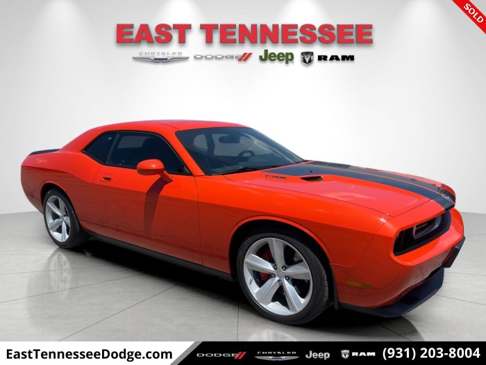 2008 DODGE CHALLENGER SRT8