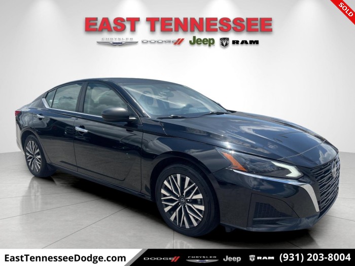 NISSAN in great condition 2024 NISSAN ALTIMA 2.5 SV